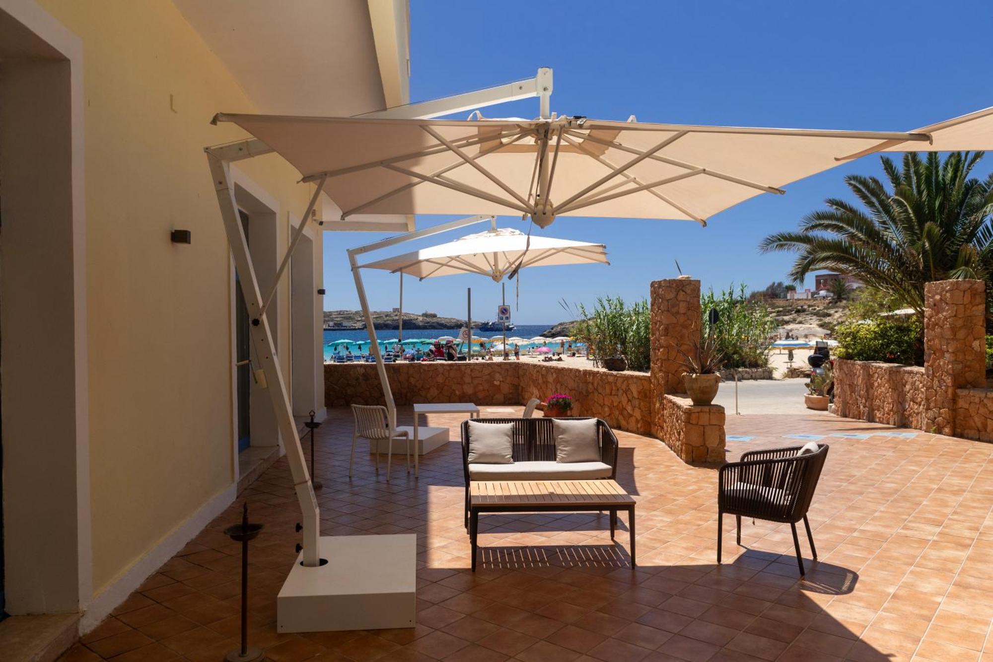 Hotel Baia Turchese ลัมเปดูซา ภายนอก รูปภาพ