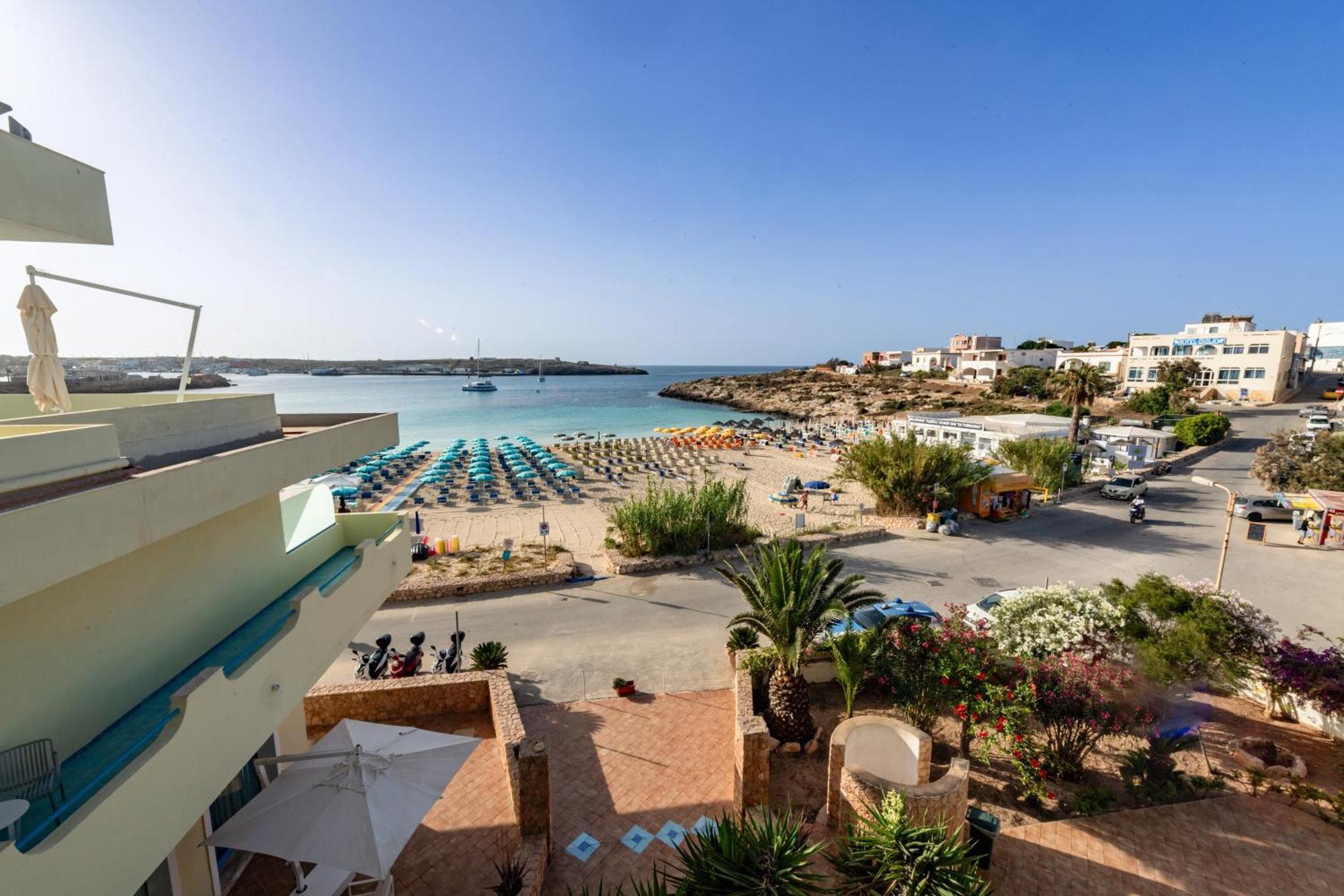 Hotel Baia Turchese ลัมเปดูซา ภายนอก รูปภาพ
