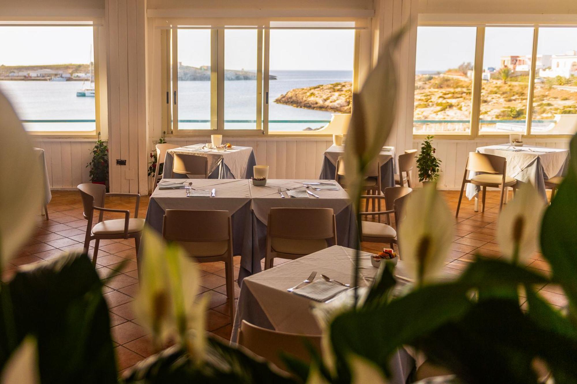 Hotel Baia Turchese ลัมเปดูซา ภายนอก รูปภาพ